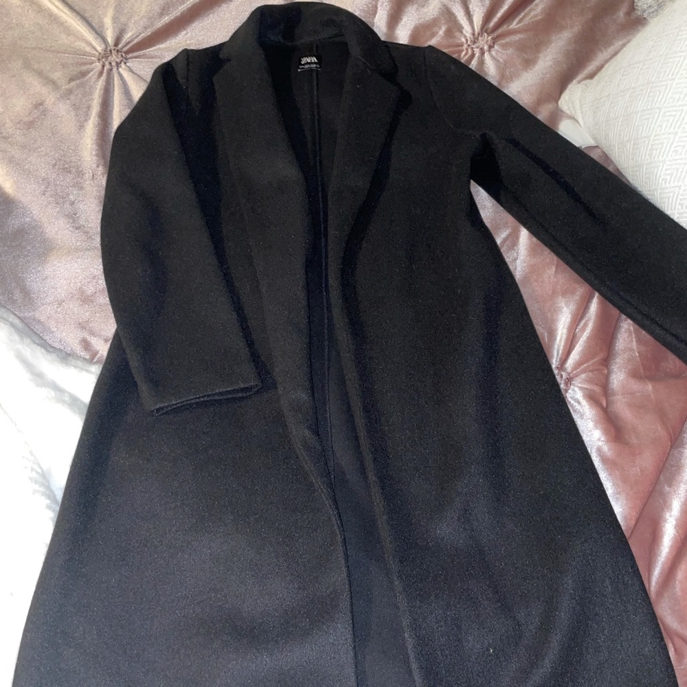 BLACK ZARA COAT